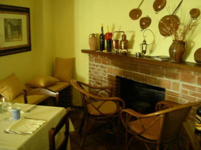 Tavernola - Locanda Di Campagna Battipaglia Ngoại thất bức ảnh
