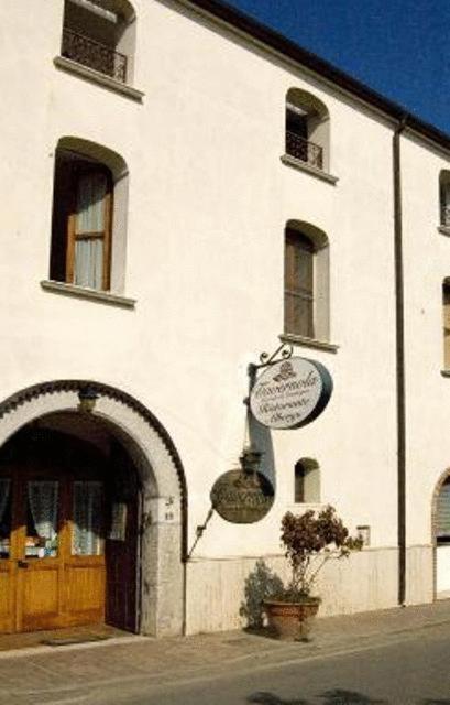 Tavernola - Locanda Di Campagna Battipaglia Ngoại thất bức ảnh