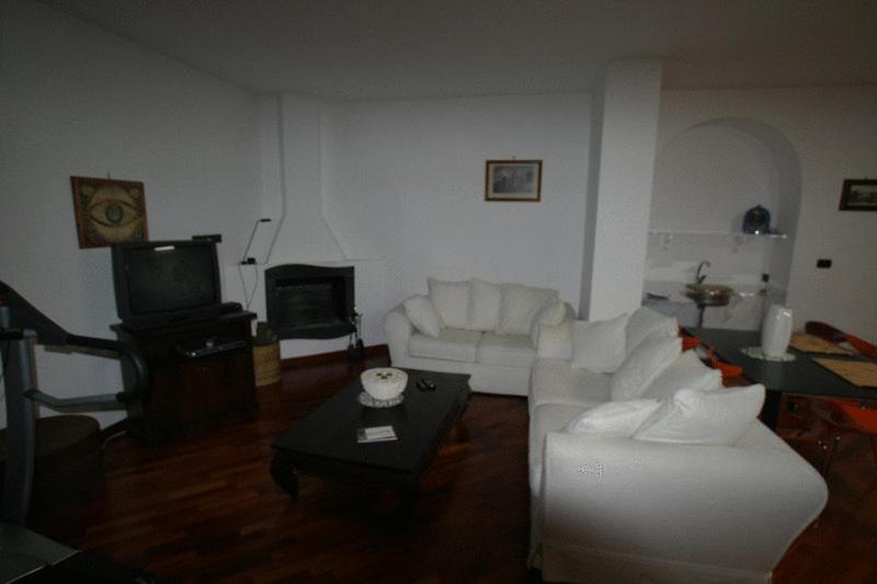 Tavernola - Locanda Di Campagna Battipaglia Ngoại thất bức ảnh