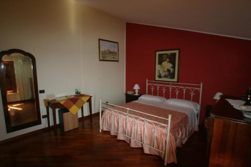 Tavernola - Locanda Di Campagna Battipaglia Ngoại thất bức ảnh